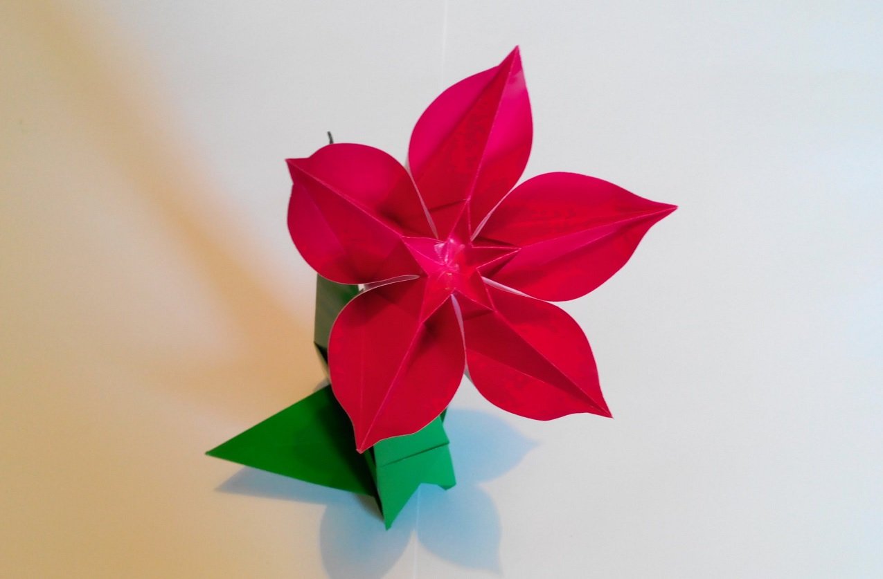 Оригами цветок памяти. Оригами. Оригами цветок из бумаги. Цветы оригами из бумаги для детей. Объемные цветы оригами.