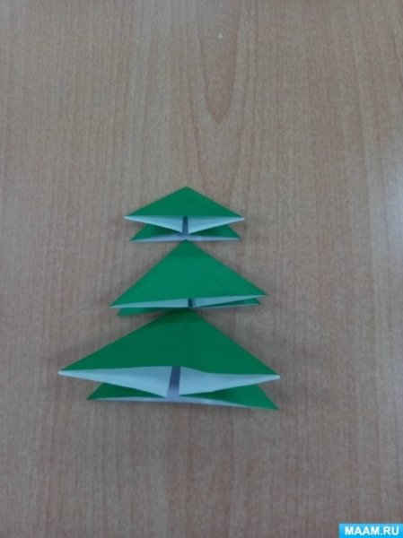 Оригами елка из треугольников (41 фото)