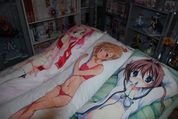 Обои подушки аниме (36 фото)