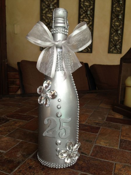 Подарок на серебряную свадьбу сыну: идеи что подарить и как оформить (45 фото)