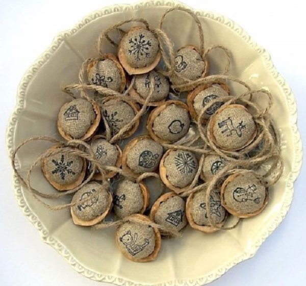 Поделки из половинок скорлупы грецкого ореха: идеи по изготовлению своими руками (45 фото)