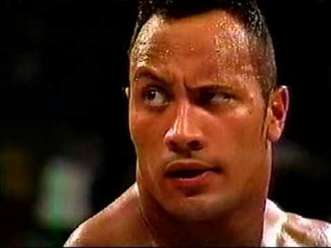 Dwayne Johnson бровь