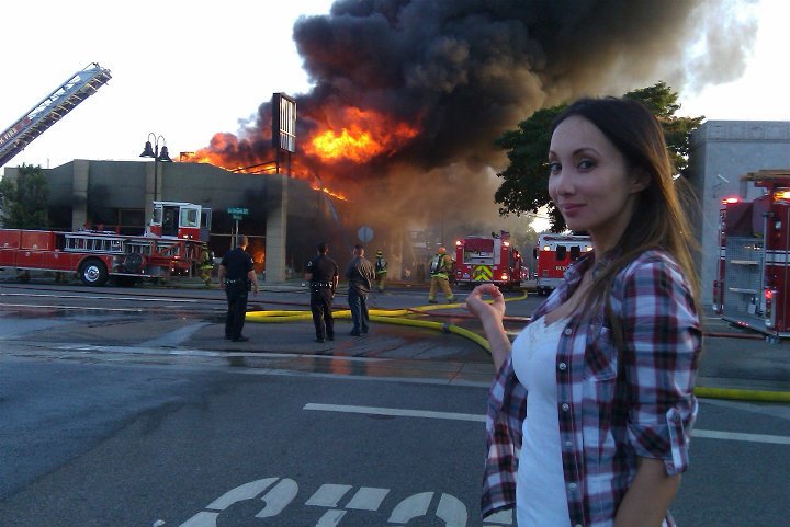 Девочка и пожар фото