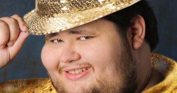 Жирный мужик в шляпе