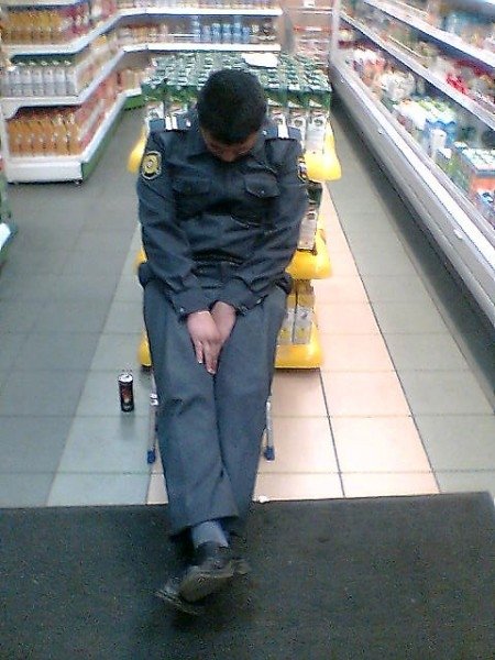 Смешной охранник