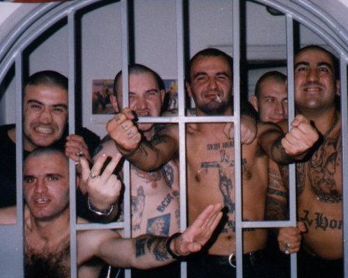 Прикольный зек