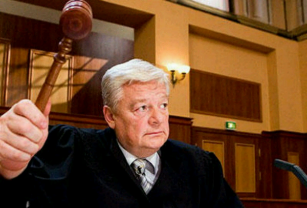 Суд присяжных судья Степанов Валерий