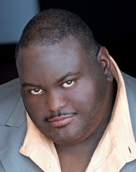 Актёр негр Вилсон