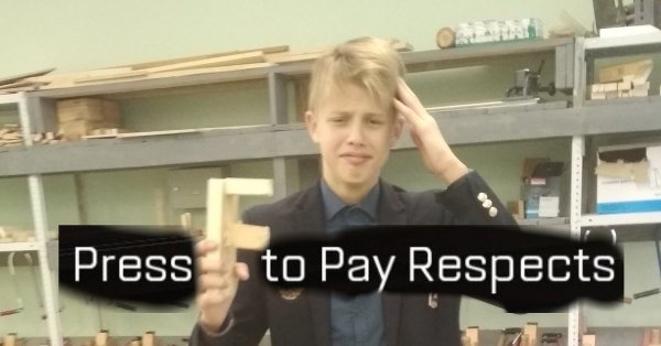 Press f to pay respect мужик с мема