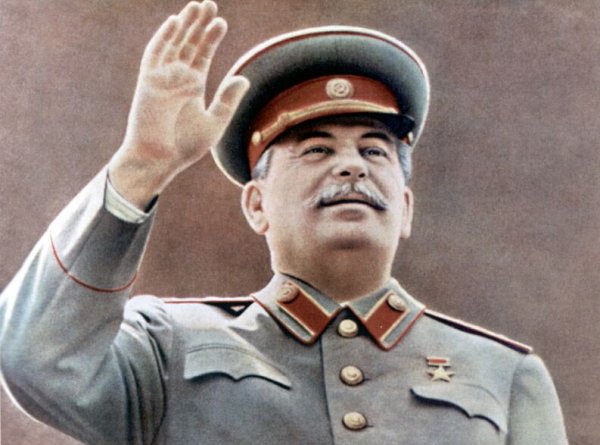 Иосиф Сталин расстрелять
