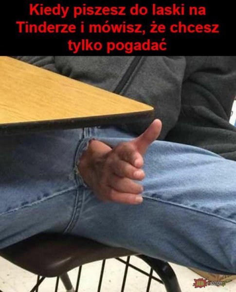 Пожимают руки из штанов