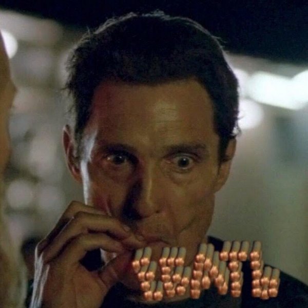 Мэттью Макконахи курит