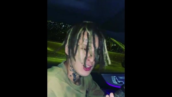 Кизару 2020 в машине