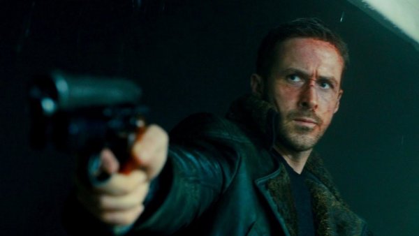 Гослинг Бегущий по лезвию 2049