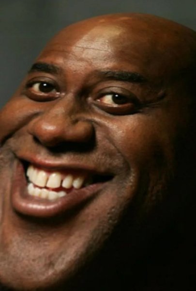 Негр смеется