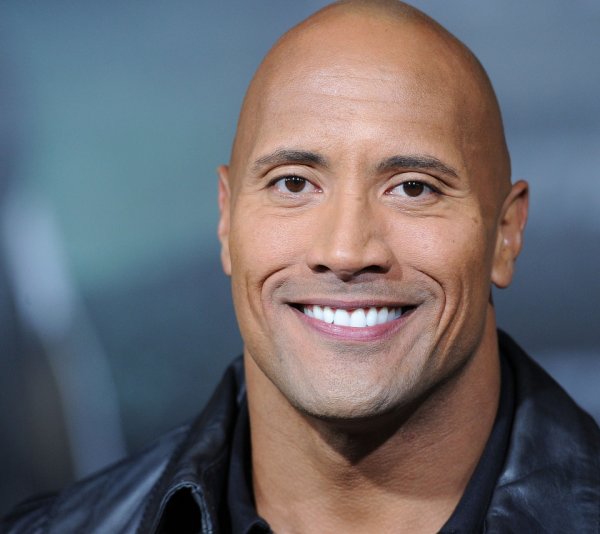 Дуэйн скала Джонс взгляд