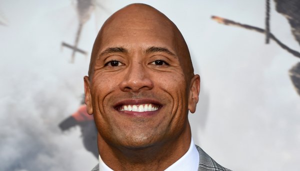 Дуэйн скала Джонсон бровь