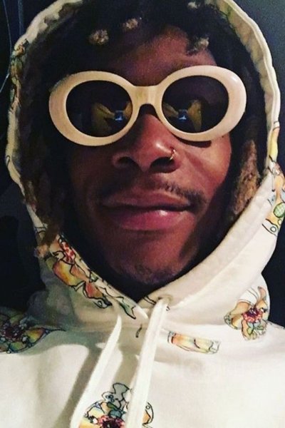 Нигер в очках