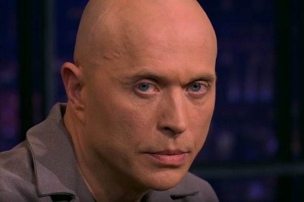 Лысый негр