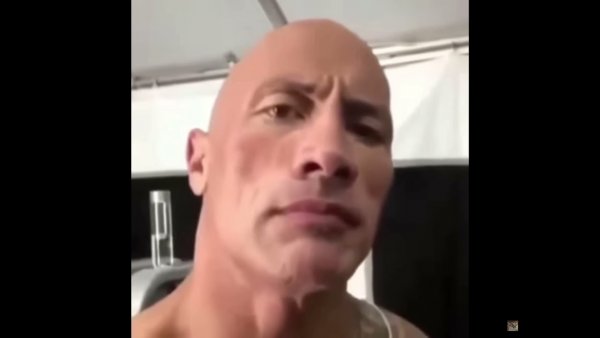 Дуэйн Джонсон косой взгляд