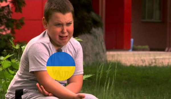 Плачущий мальчик Мем