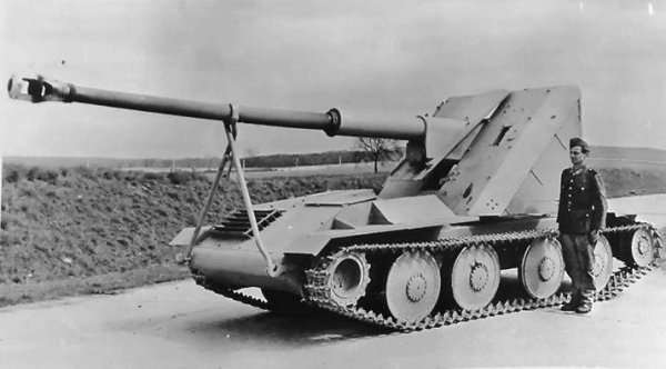 Pak 88mm 43/3 Waffentrager