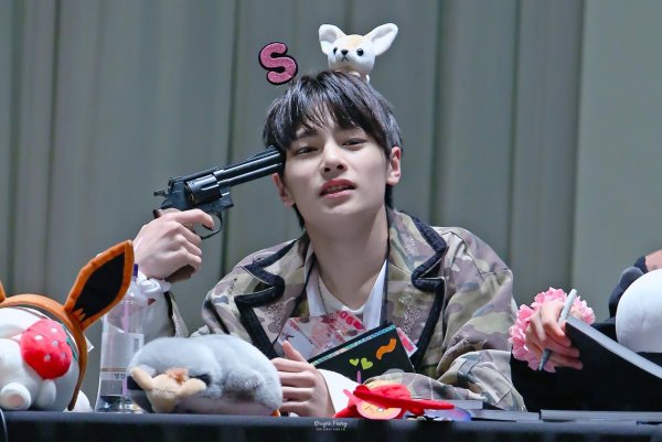 Чонин Stray Kids мемы