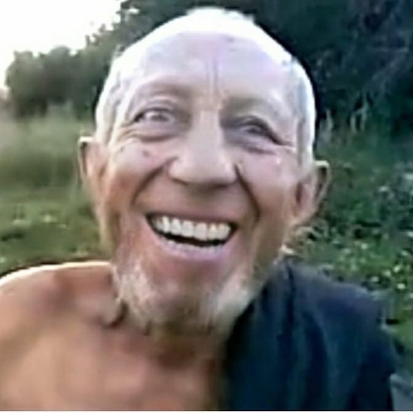 Я футбольный мячик дед