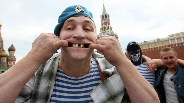 Демотиваторы про десантников