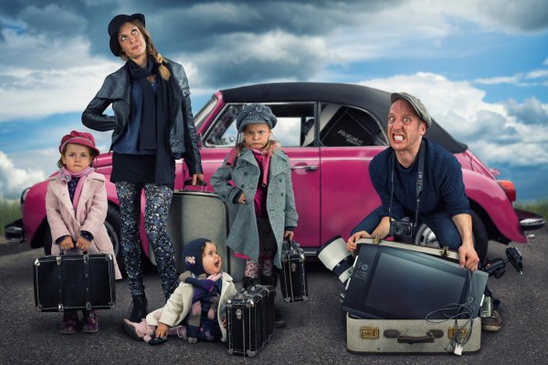 Семья путешествует