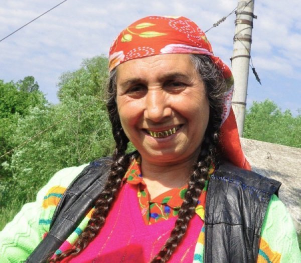 Цыганка смешная