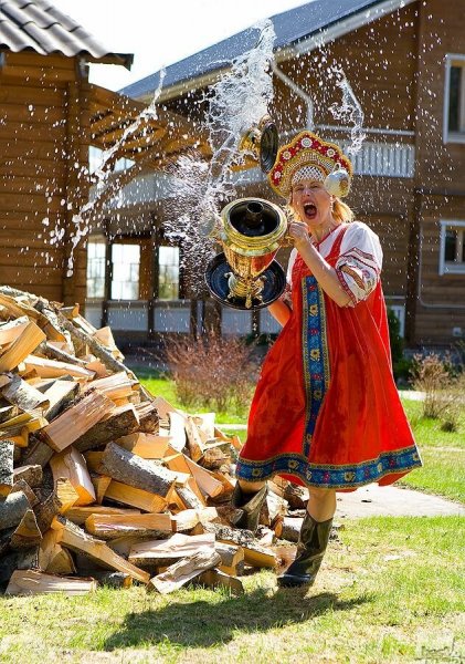 Весело в деревне
