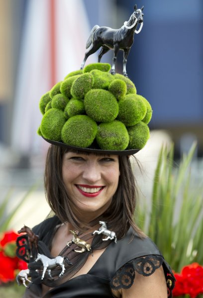 Шляпы на скачках Royal Ascot