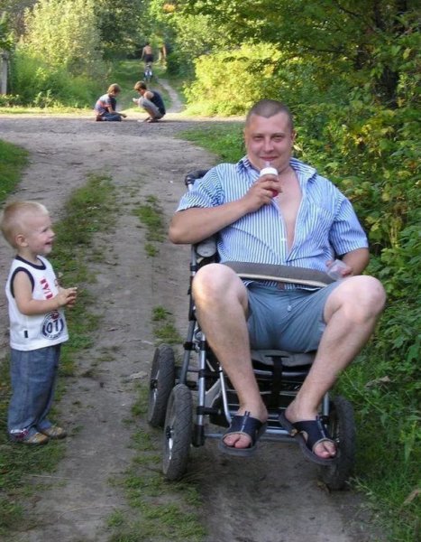 Папа с дочками смешно