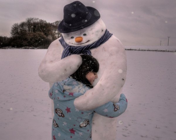 Странные Снеговики