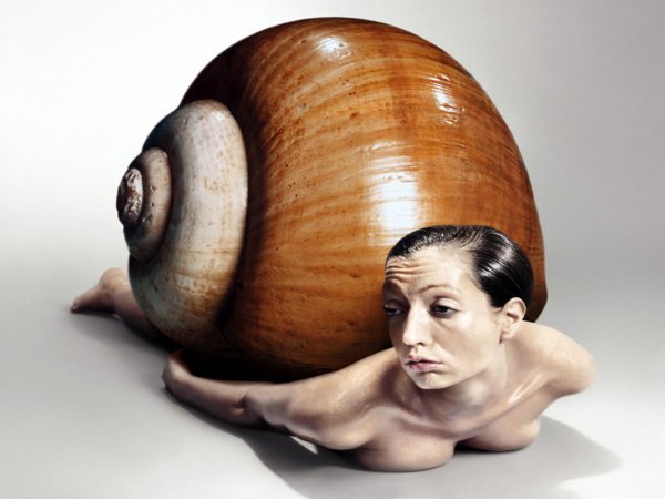 Женщина улитка