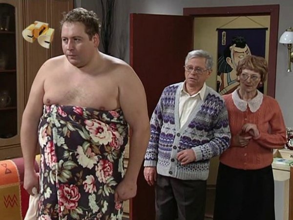 Лёня Воронин в платье