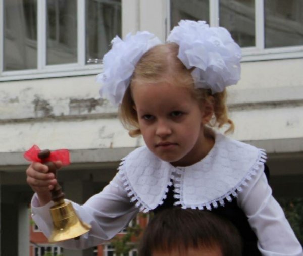 Смешная ученица