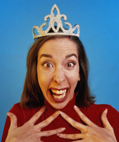 Женщина в короне прикол