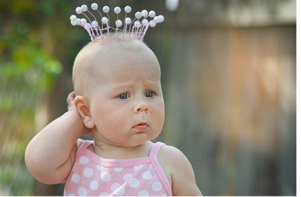 Девочка в короне прикол