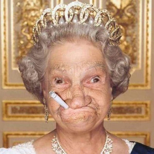 Бабушка в короне