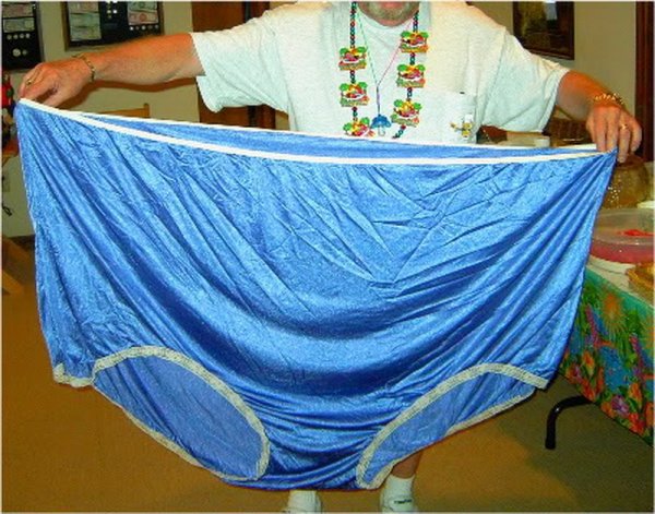 Самые большие женские трусы