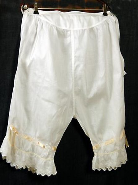 Панталоны женские в горошек