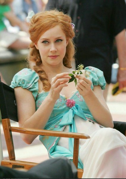 Эми Адамс Зачарованная