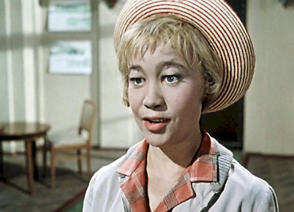 Королева бензоколонки фильм 1962