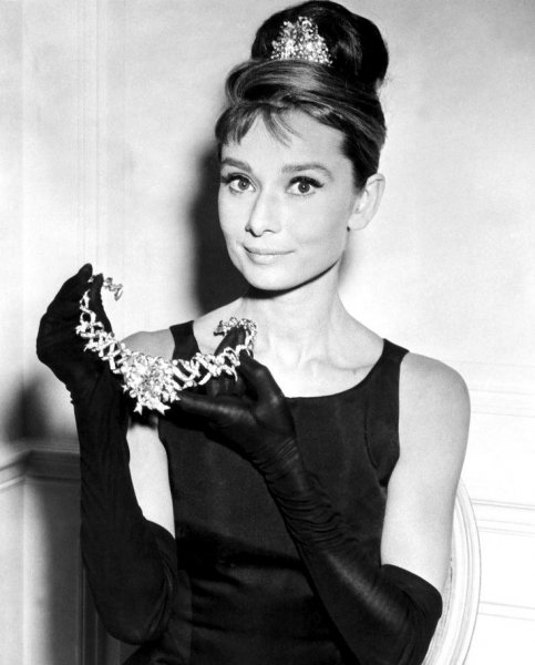 Одри Хепберн завтрак у Тиффани