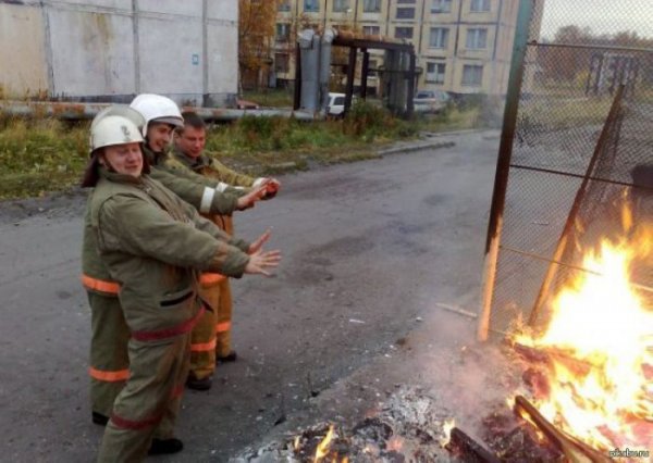 Пожарник смешные картинки