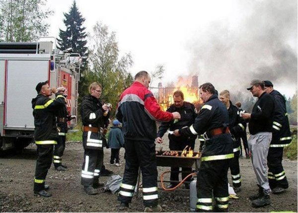 Смешной пожарный