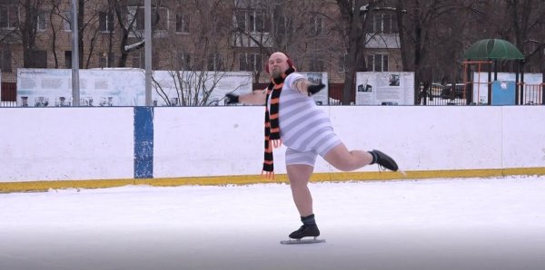 Толстый на коньках