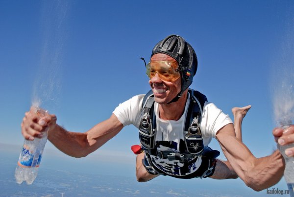 С первым прыжком с парашютом поздравления